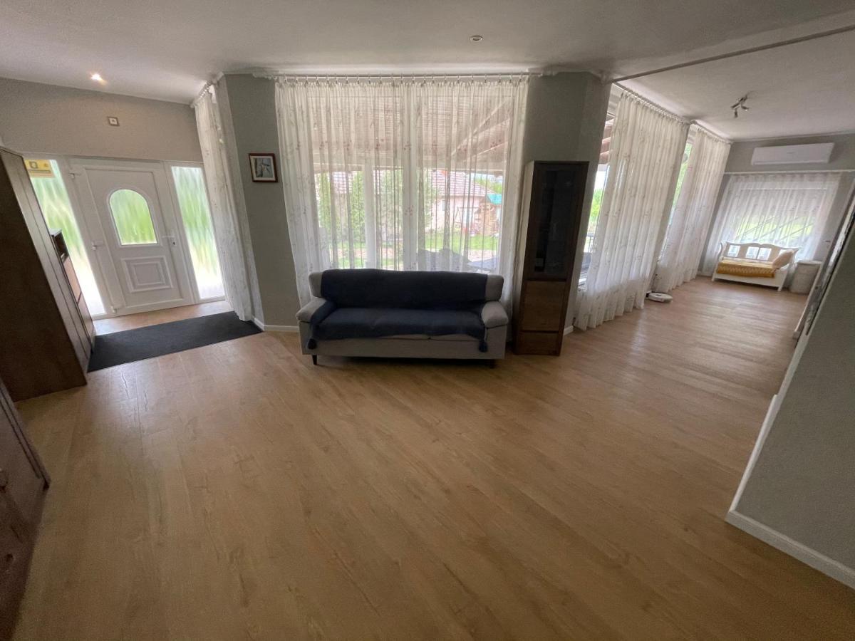 شقة Battonya House المظهر الخارجي الصورة