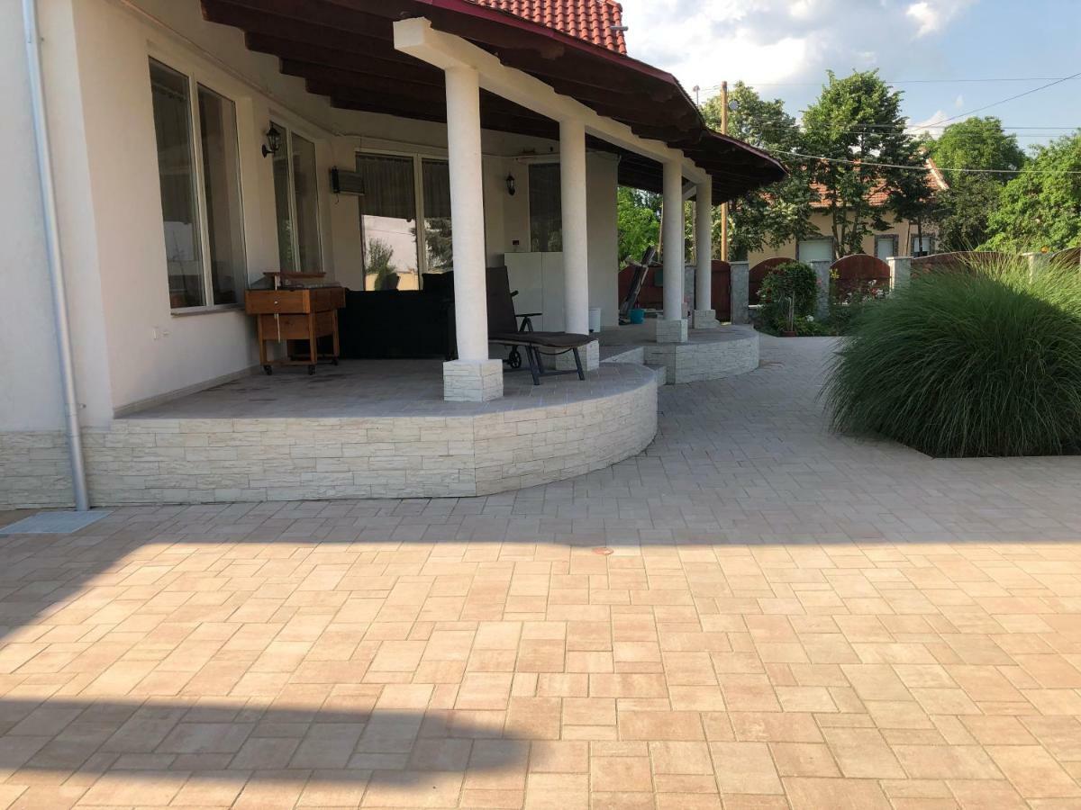 شقة Battonya House المظهر الخارجي الصورة